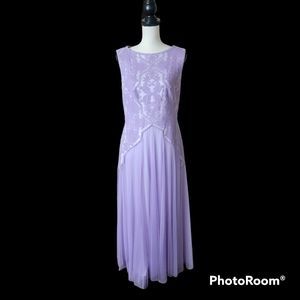 Tadashi Shoji Mother of the Bride Dress. Lavender Gown. Size 10.